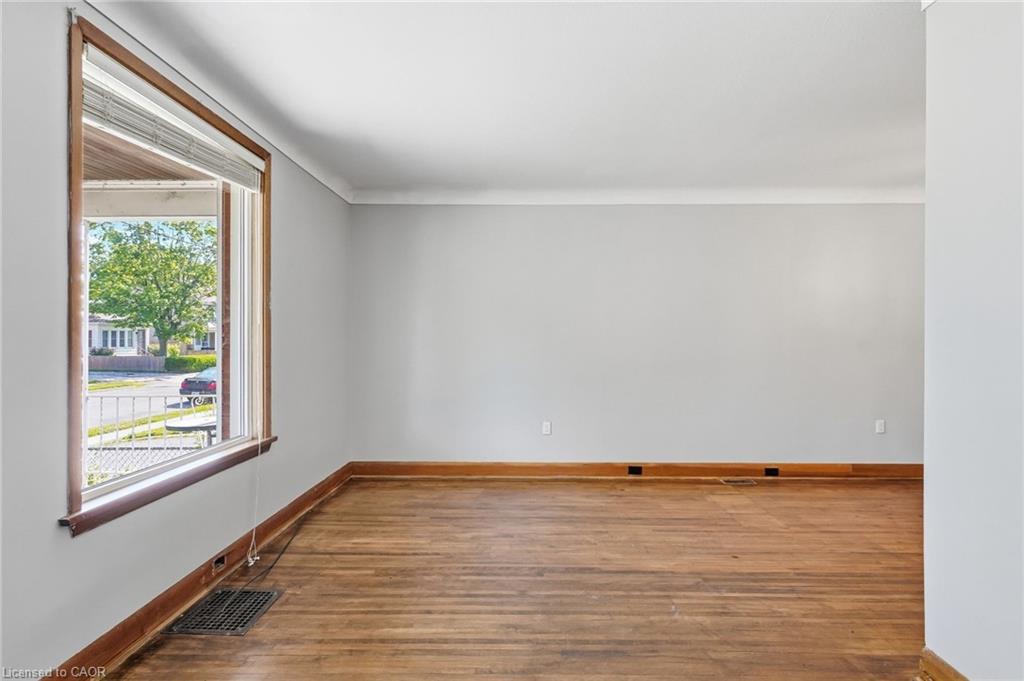 Unit Front - 53 Albert Street, Welland 5