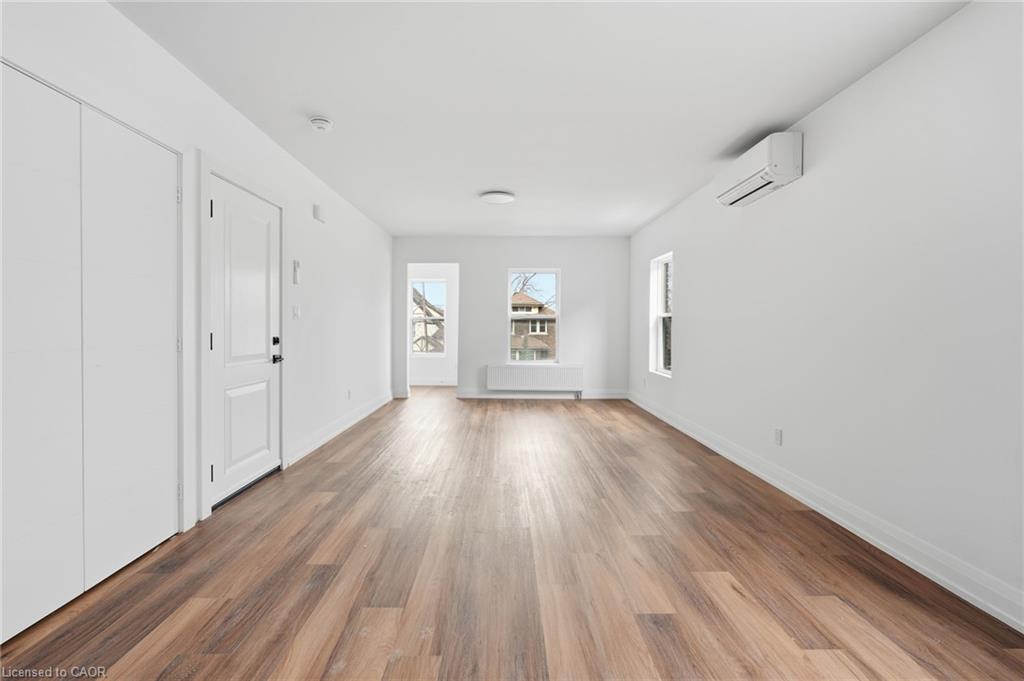 Unit 3 - 4876 Simcoe Street, Niagara Falls 5