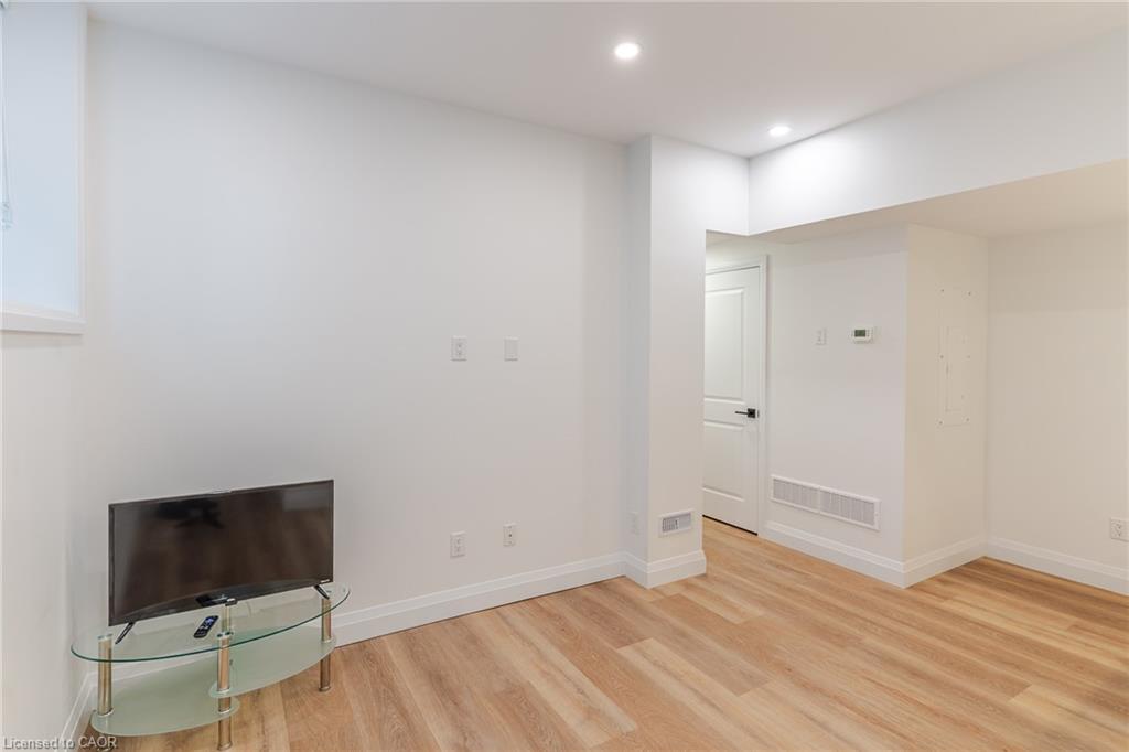 Unit 4 - 825 Stirling Avenue S, Kitchener 2
