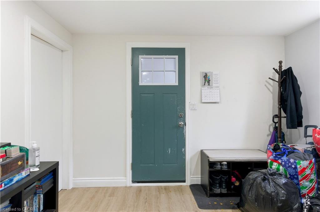 Unit Bsmt - 111 Britten Close, Hamilton 2