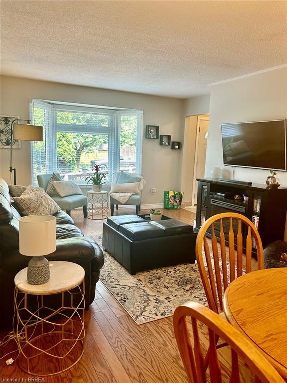 Unit upper - 130 Brantwood Park Road, Brantford 5