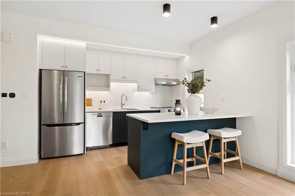 Unit 4 - 563 Wellington Street, Kitchener 2