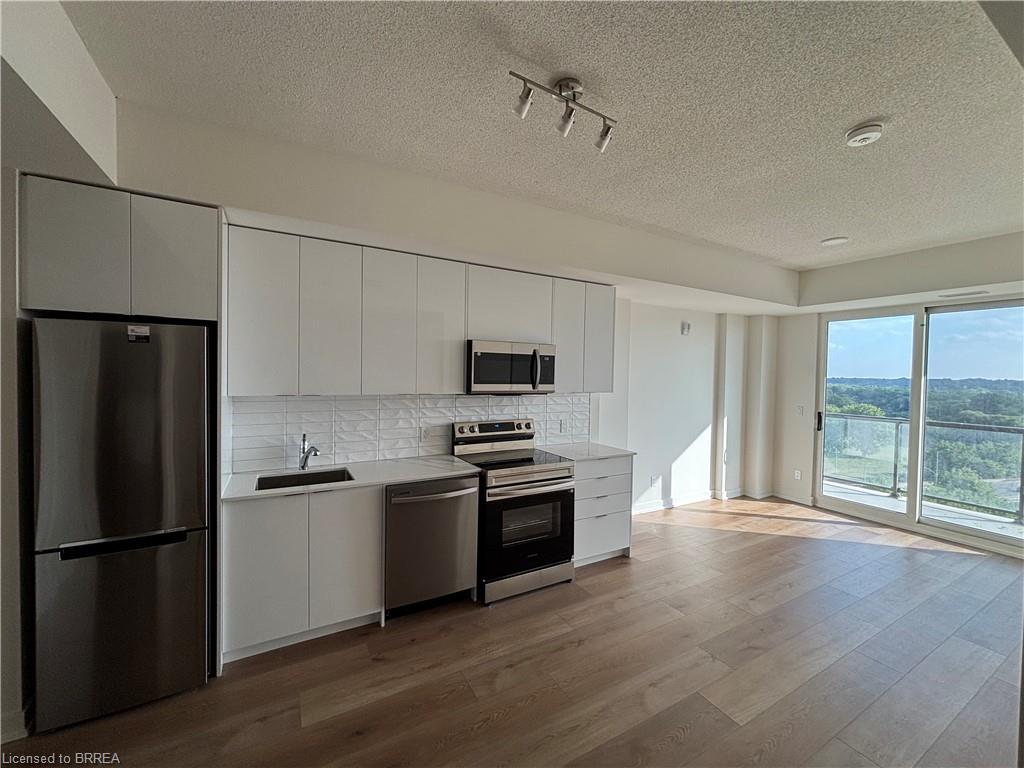 Unit 1313 - 33 Erie Avenue, Brantford 2
