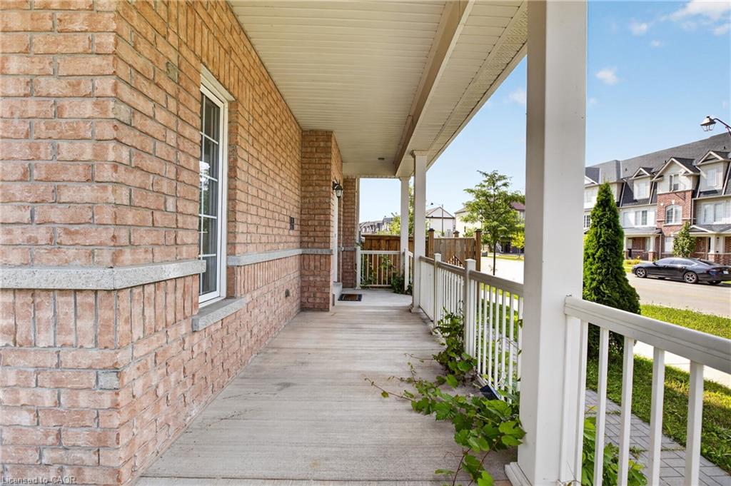 Unit Upper - 407 Linden Drive, Cambridge 5