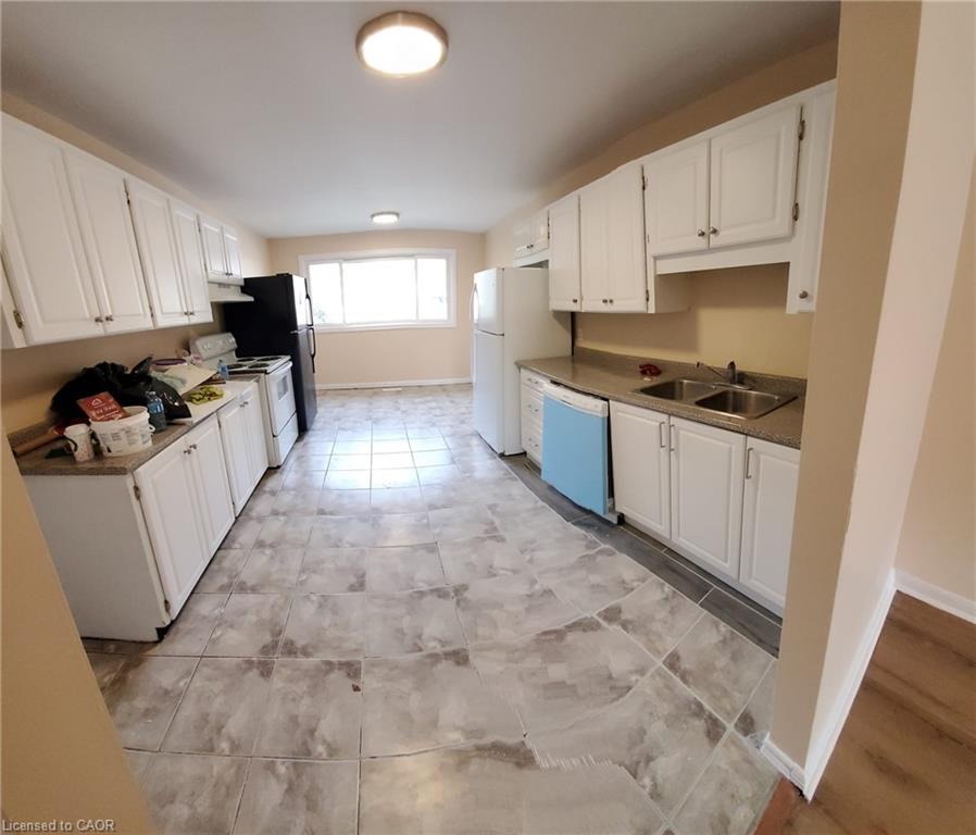 Unit 9 - 225 Shakespeare Drive, Waterloo 2