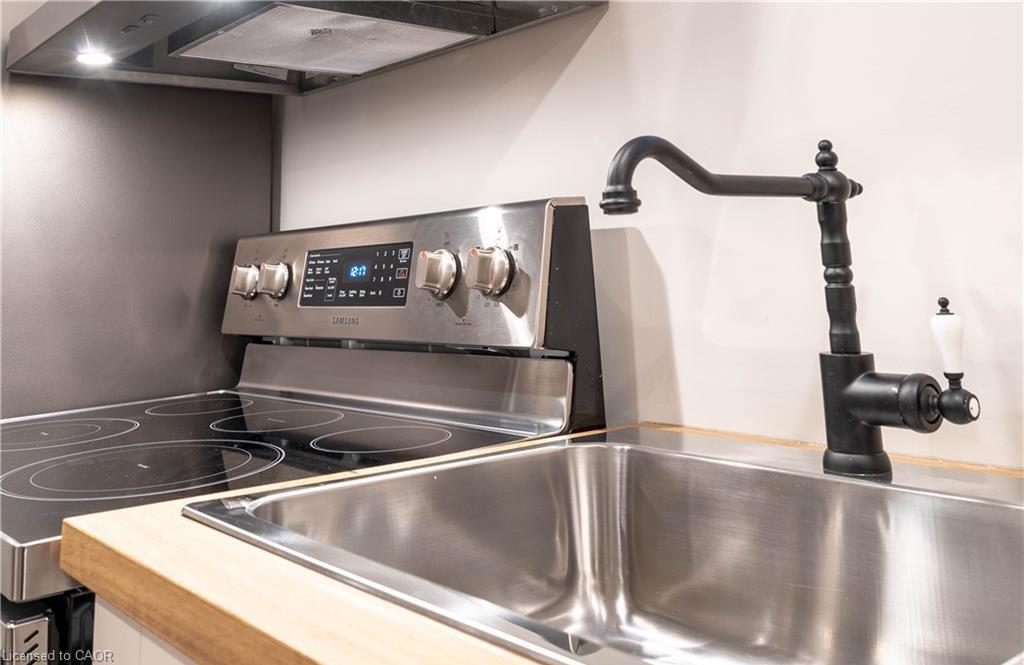 Unit B - 50 Burris Street, Hamilton 4
