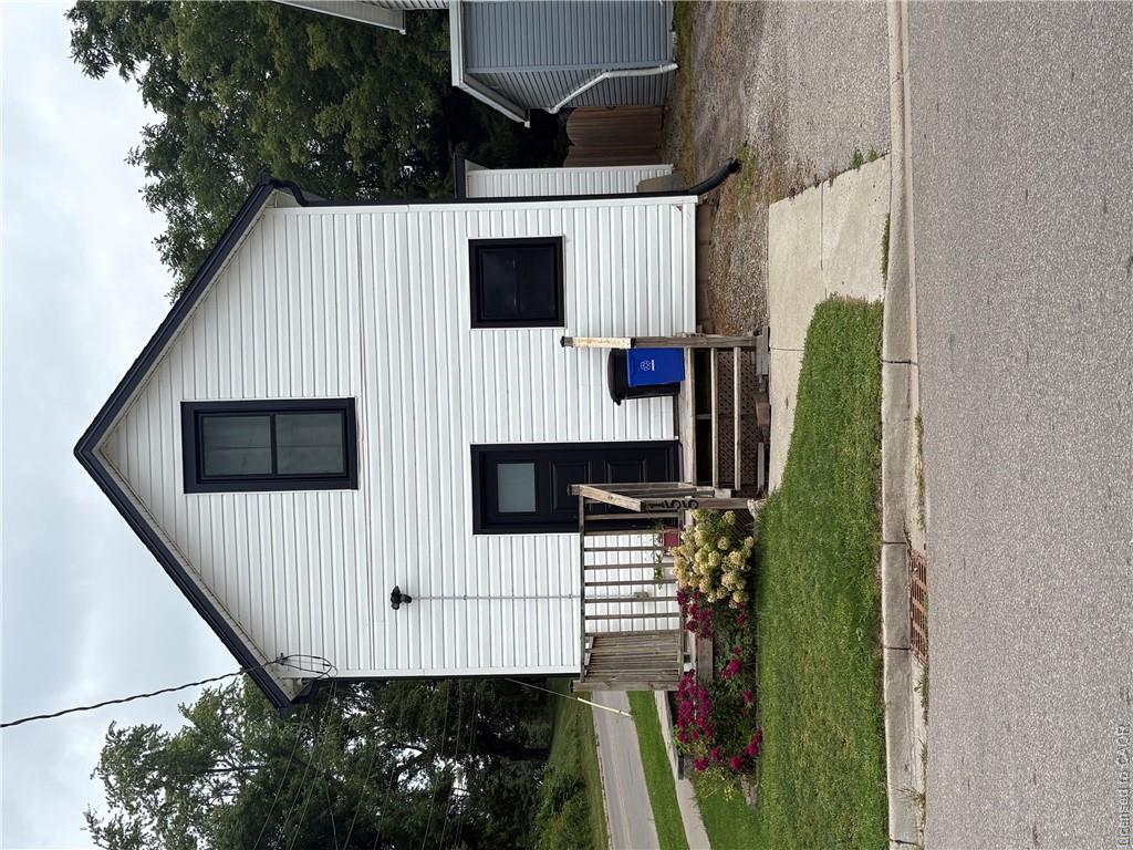 155 Sherman Avenue, Simcoe 1