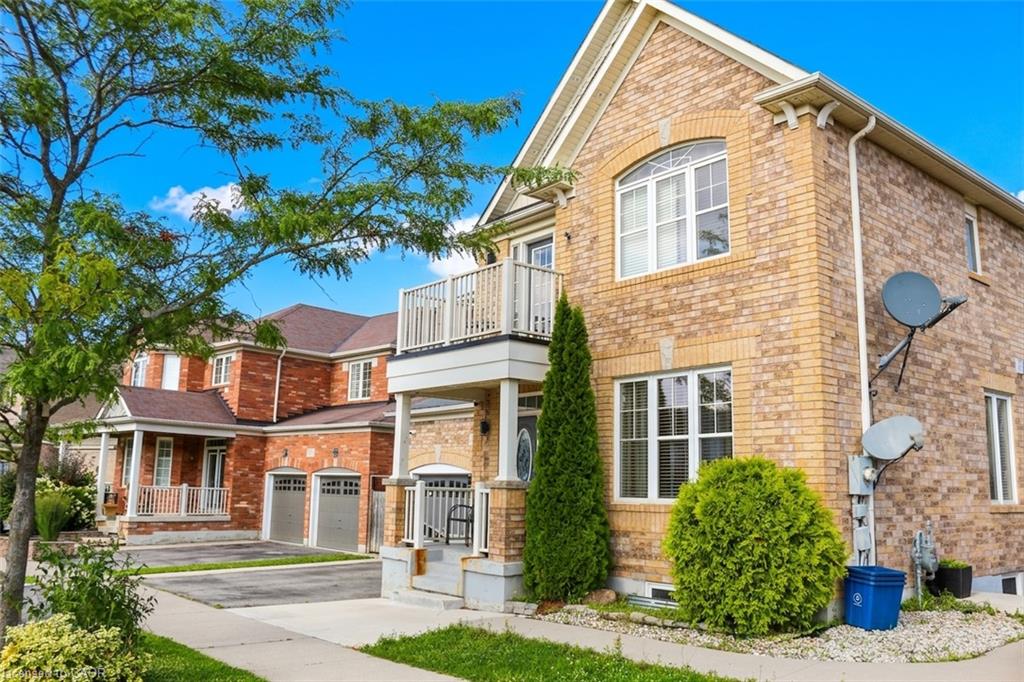 Unit Upper - 358 Baldwin Drive, Cambridge 3