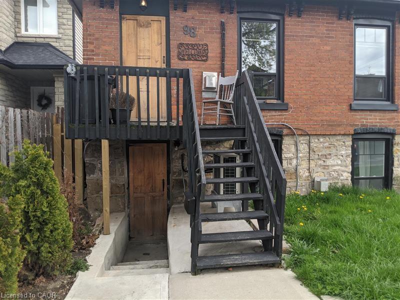 Unit LOWER - 98 West Avenue N, Hamilton 2