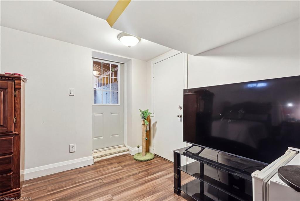Unit Basement - 195 Victoria Street N, Kitchener 3