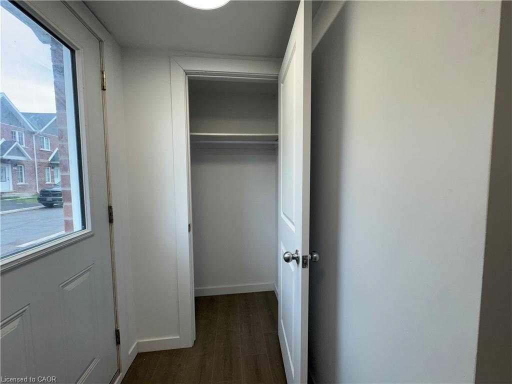 Unit Main - 107 Highriver Trail, Welland 3