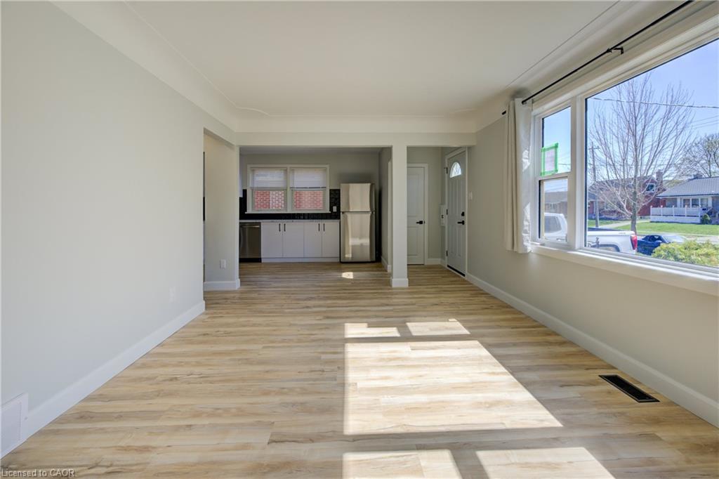 Unit Main - 320 Highland Road E, Kitchener 4