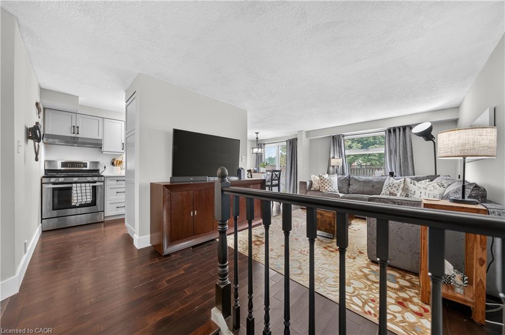 77 Activa Avenue, Kitchener 5