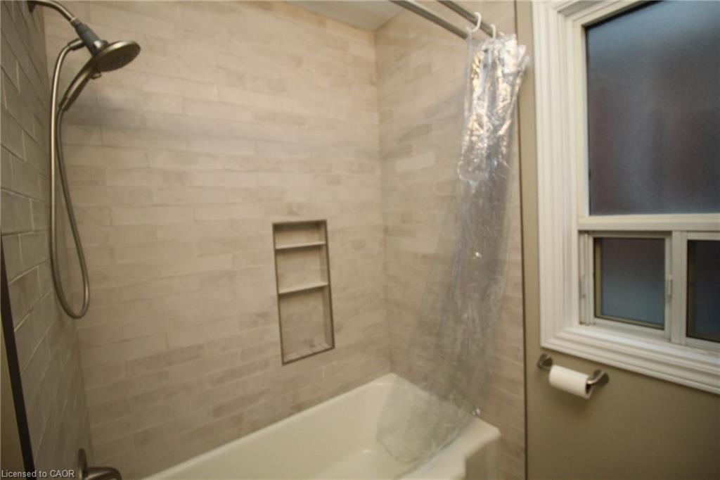 Unit 2 - 245 East 13th Street, Hamilton 4