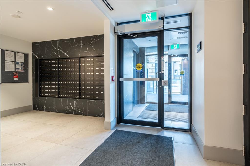 Unit 613 - 600 North Service Road, Stoney Creek 3