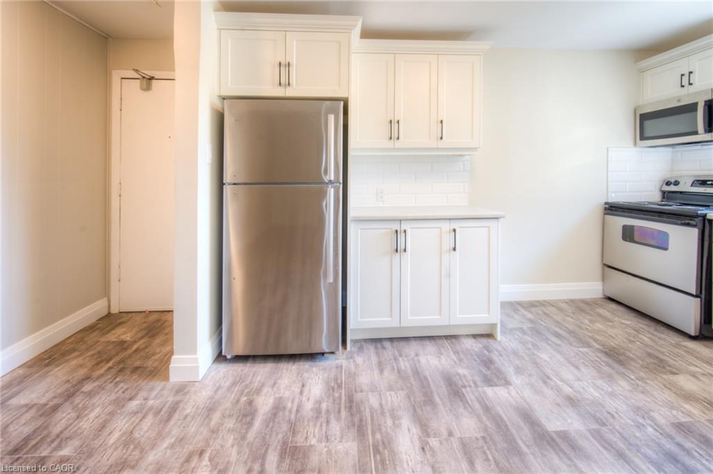 Unit 32 - 158 Erb Street E, Waterloo 4