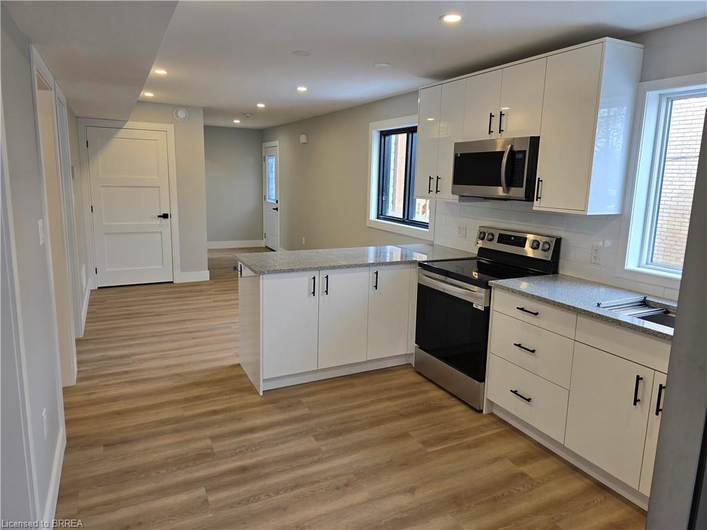 Unit 1 - 241 Darling Street, Brantford 3