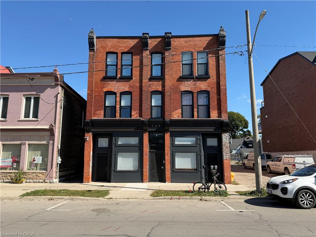 Unit 14 - 195 Waterloo Street, Stratford 1