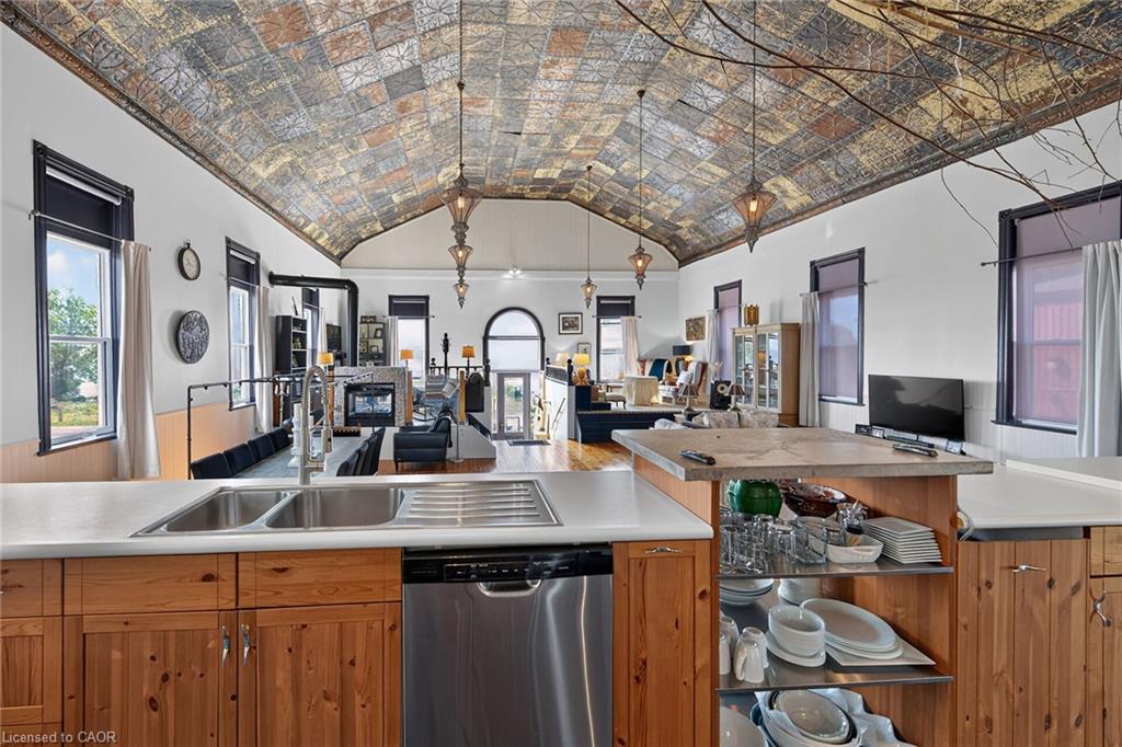 2687 North Shore Drive, Haldimand 5
