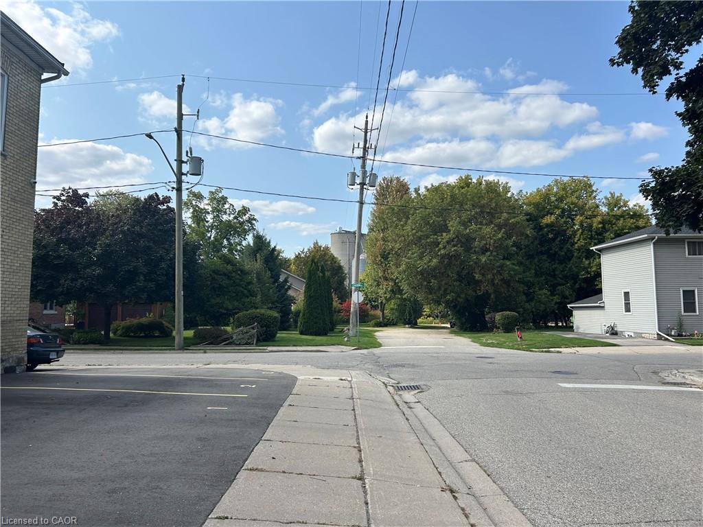 Unit 8 - 206-212 Queenston Road, Cambridge 2