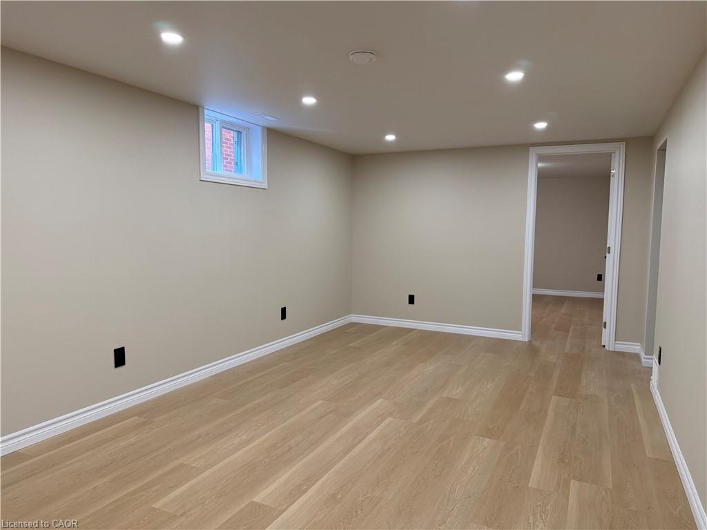 Unit Basement - 904 Maple Avenue, Hamilton 5