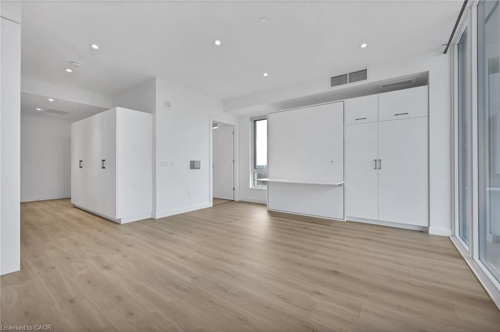 Unit 813 - 741 King Street W, Kitchener 2