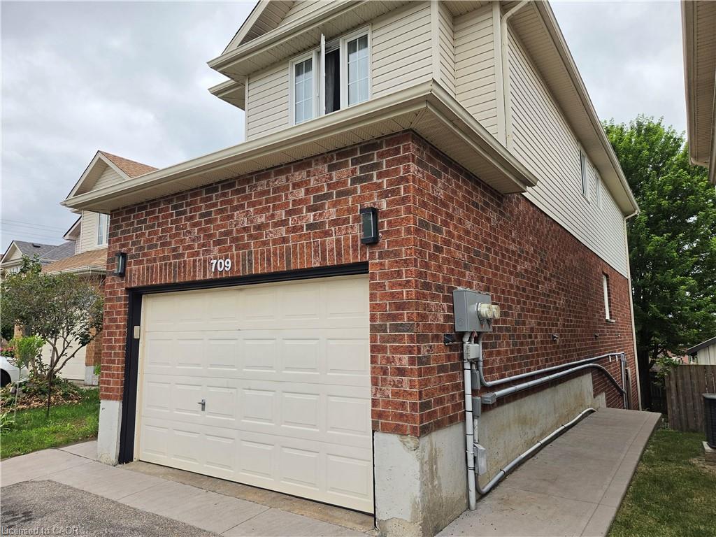 709 Windflower Crescent, Kitchener 3