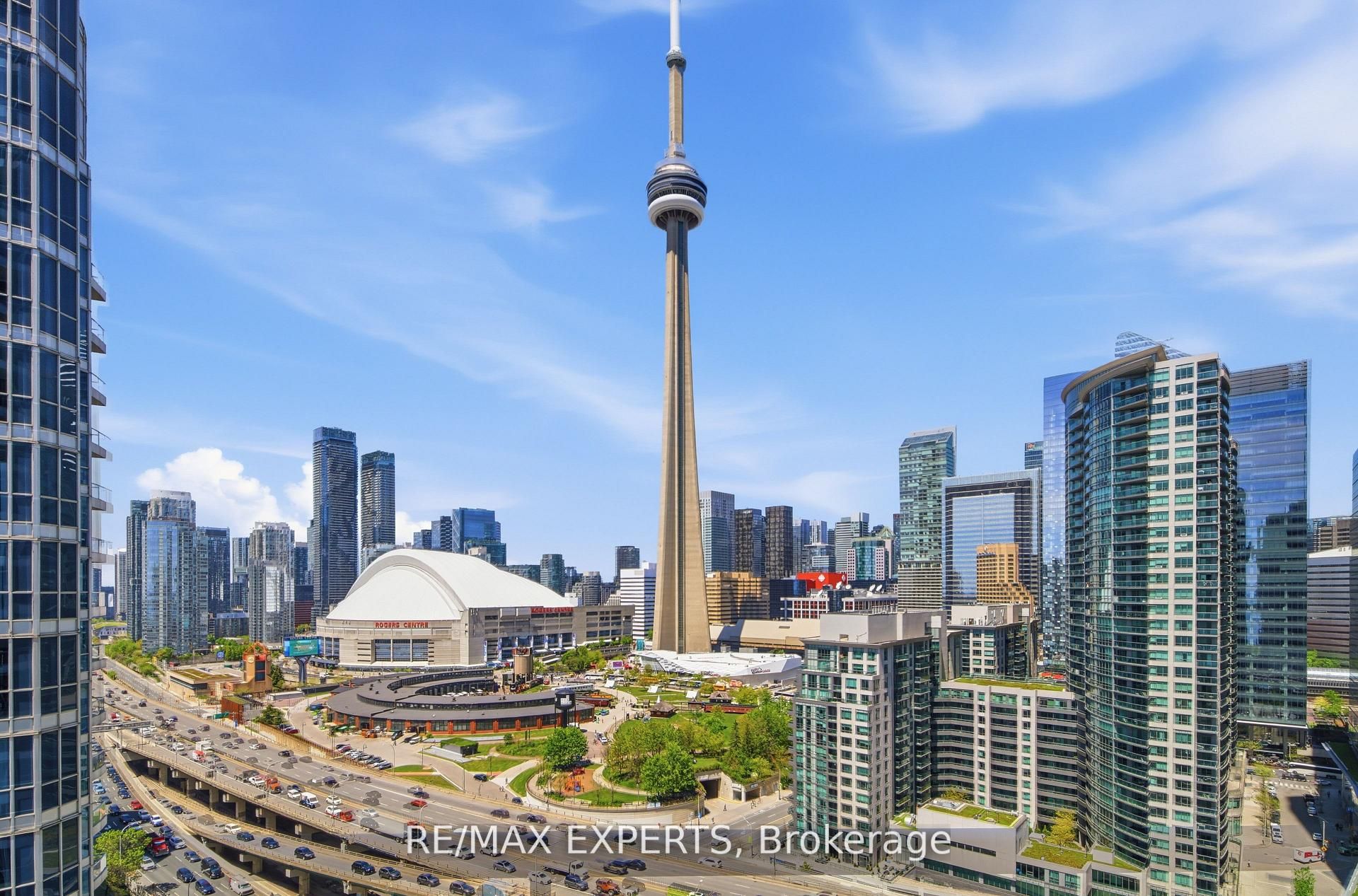 Unit 2011 - 208 Queens Quay W, Toronto 2