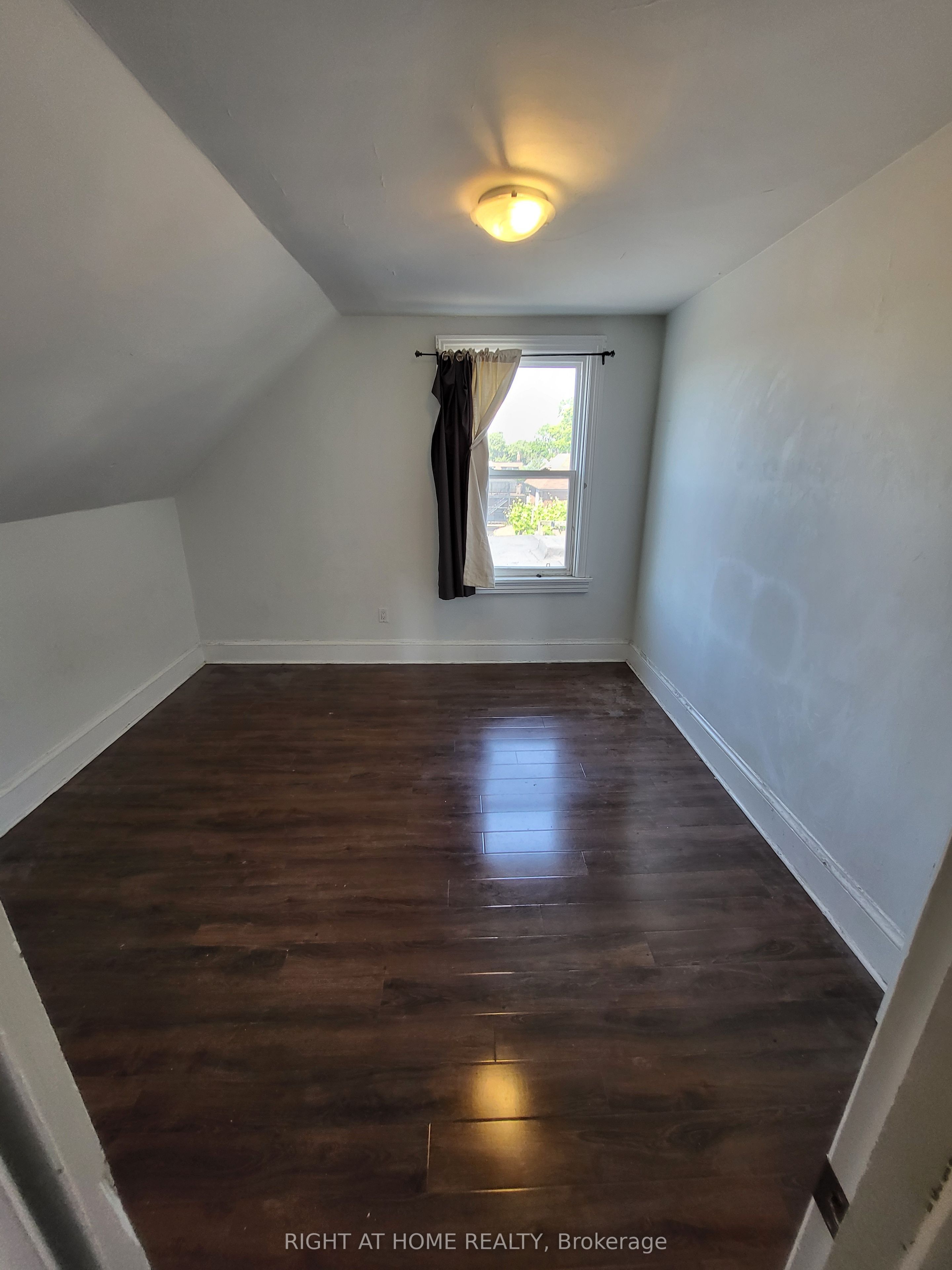 Unit 2 - 194 Beatrice Street, Toronto 3