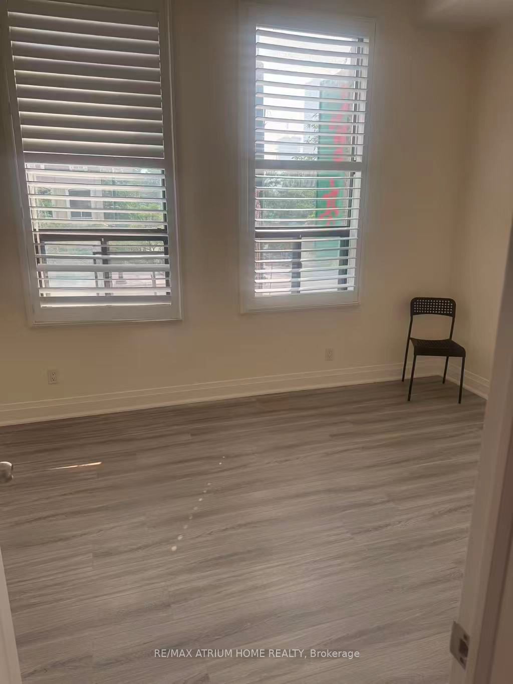 Unit 201 - 410 Spadina Avenue, Toronto 4