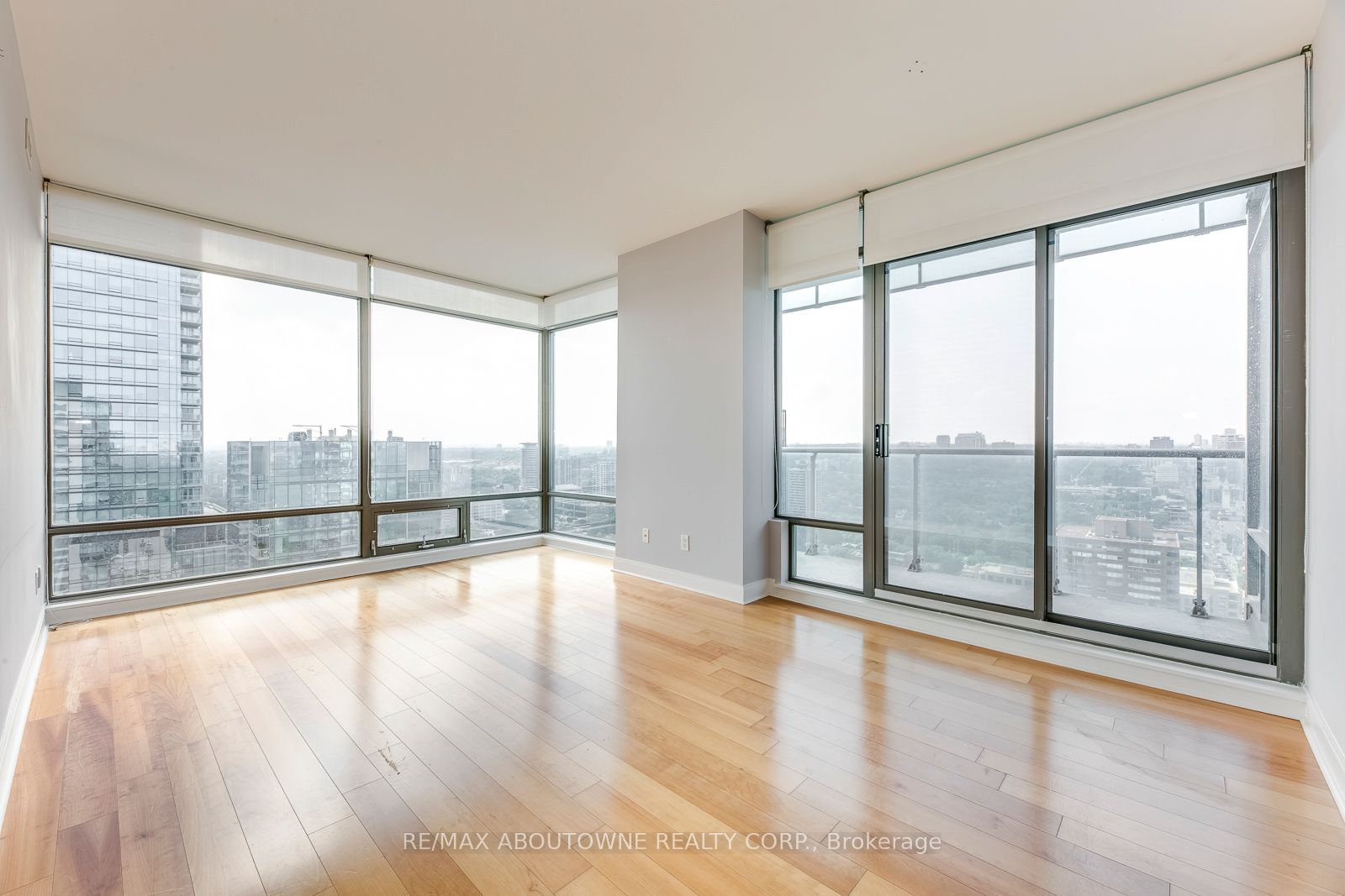 Unit 3204 - 18 Yorkville Avenue, Toronto 5