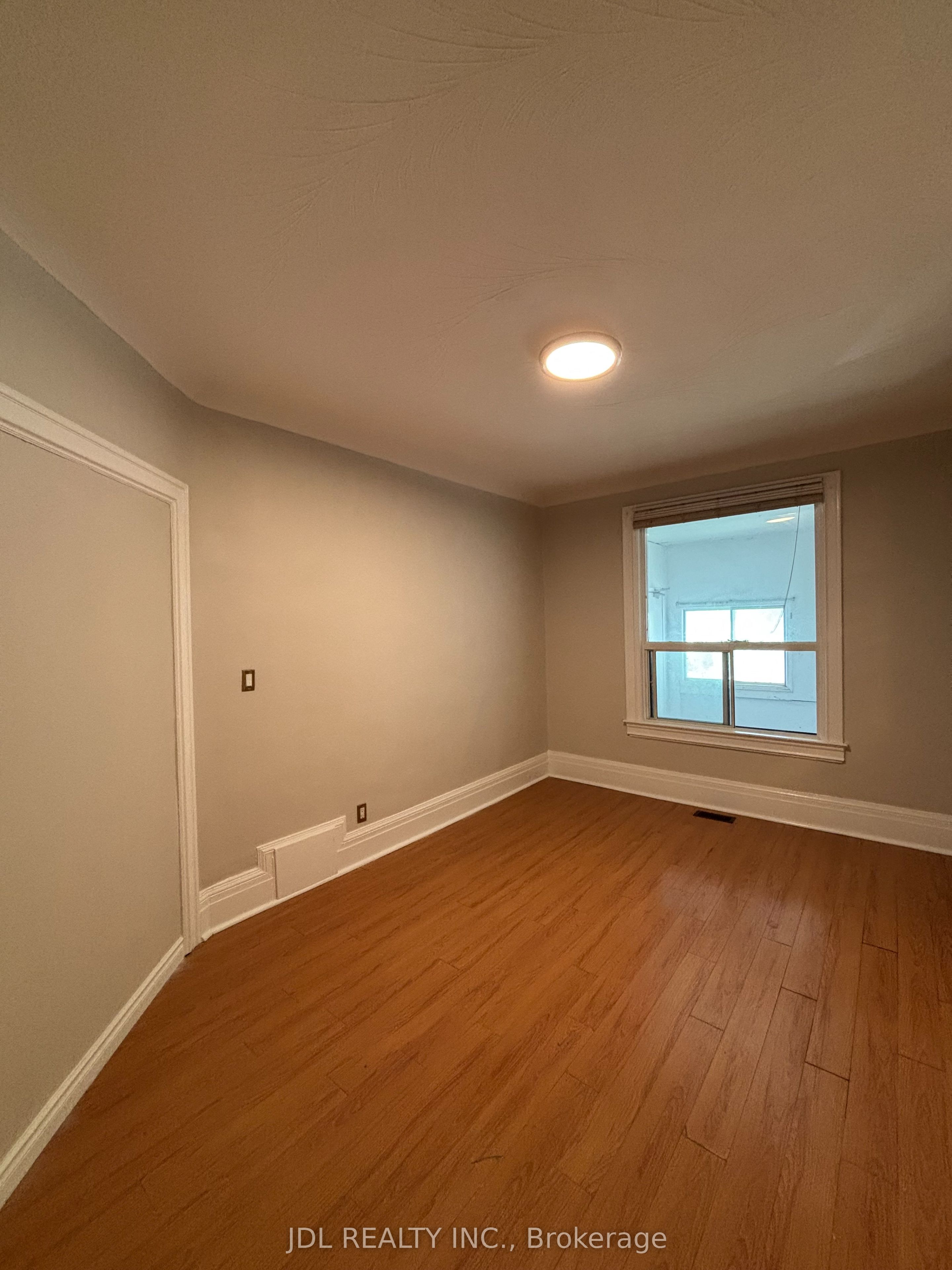 Unit Main Floor - 593 Bathurst Street, Toronto 4