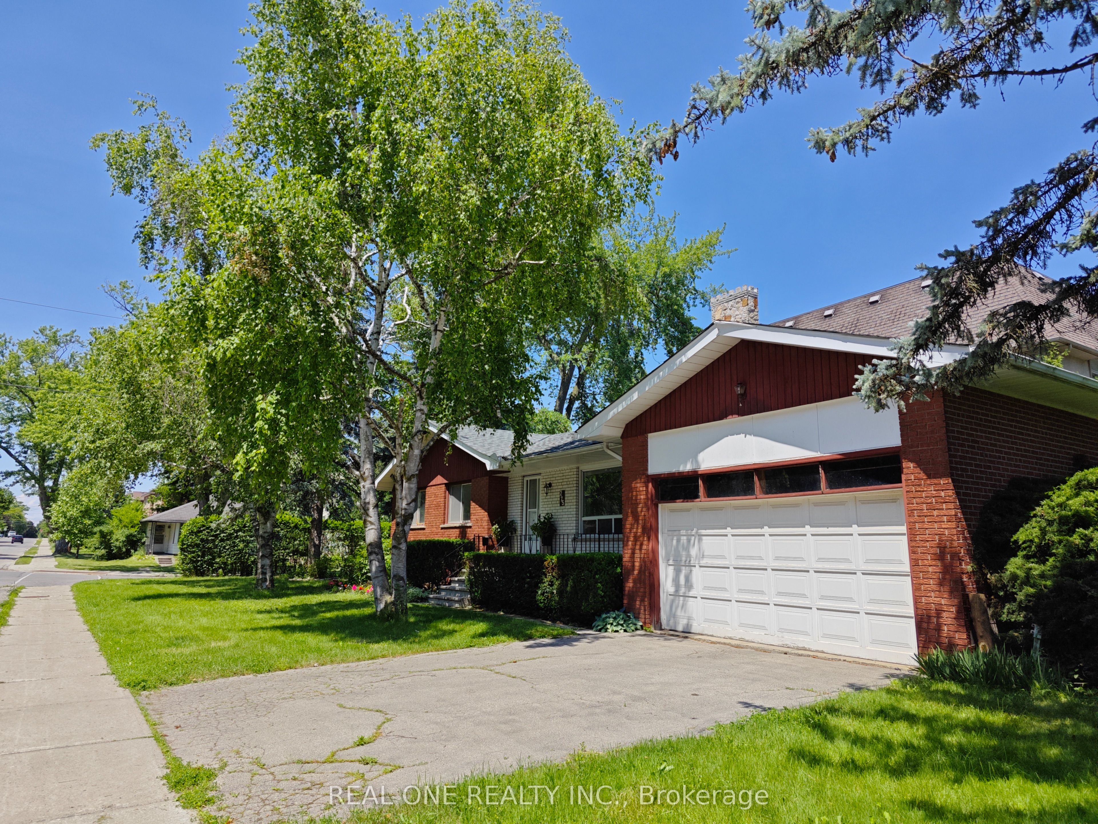 275 Parkview Avenue, North York 2
