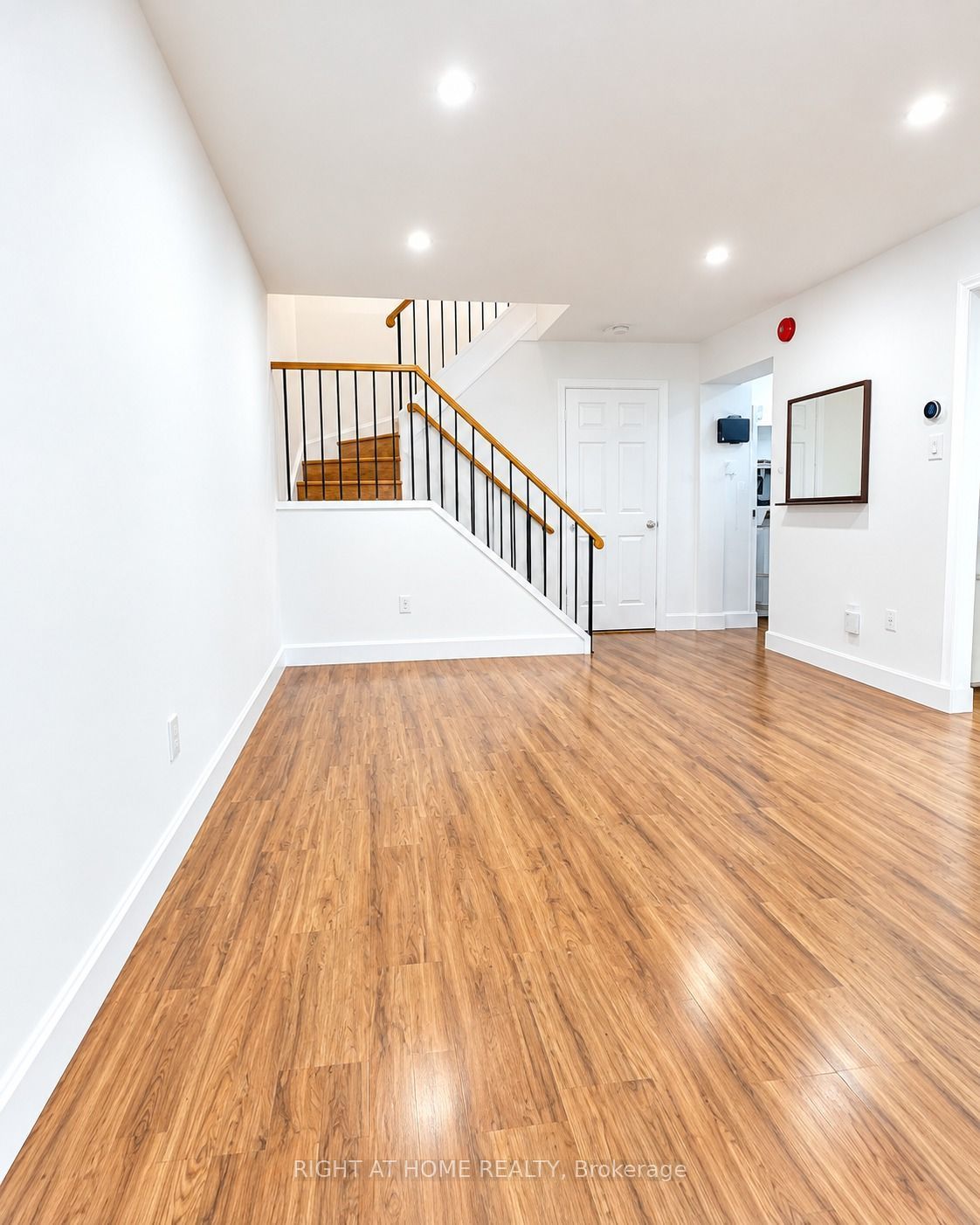 Unit 149 - 165 Cherokee Boulevard, North York 5