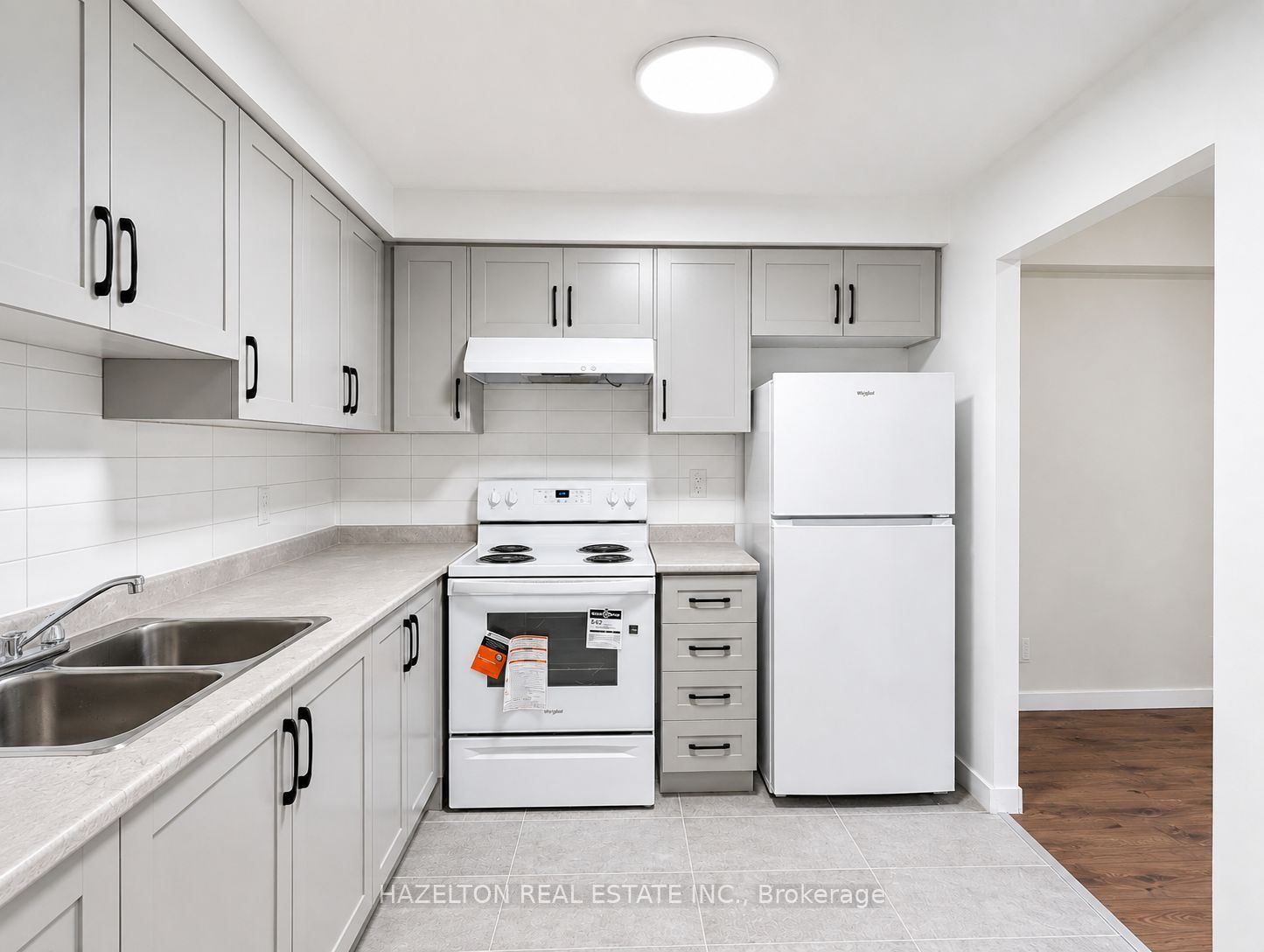 Unit 102 - 57 Parkwoods Village Drive, North York 3