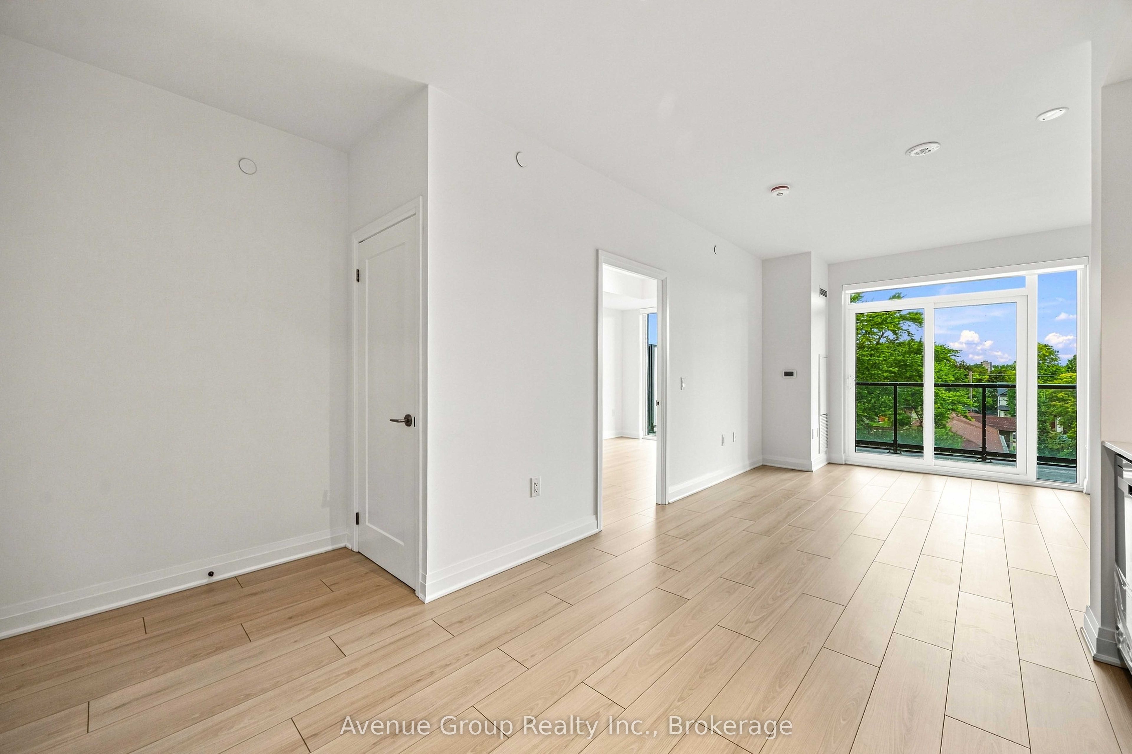 Unit 414 - 700 Sheppard Avenue W, North York 4
