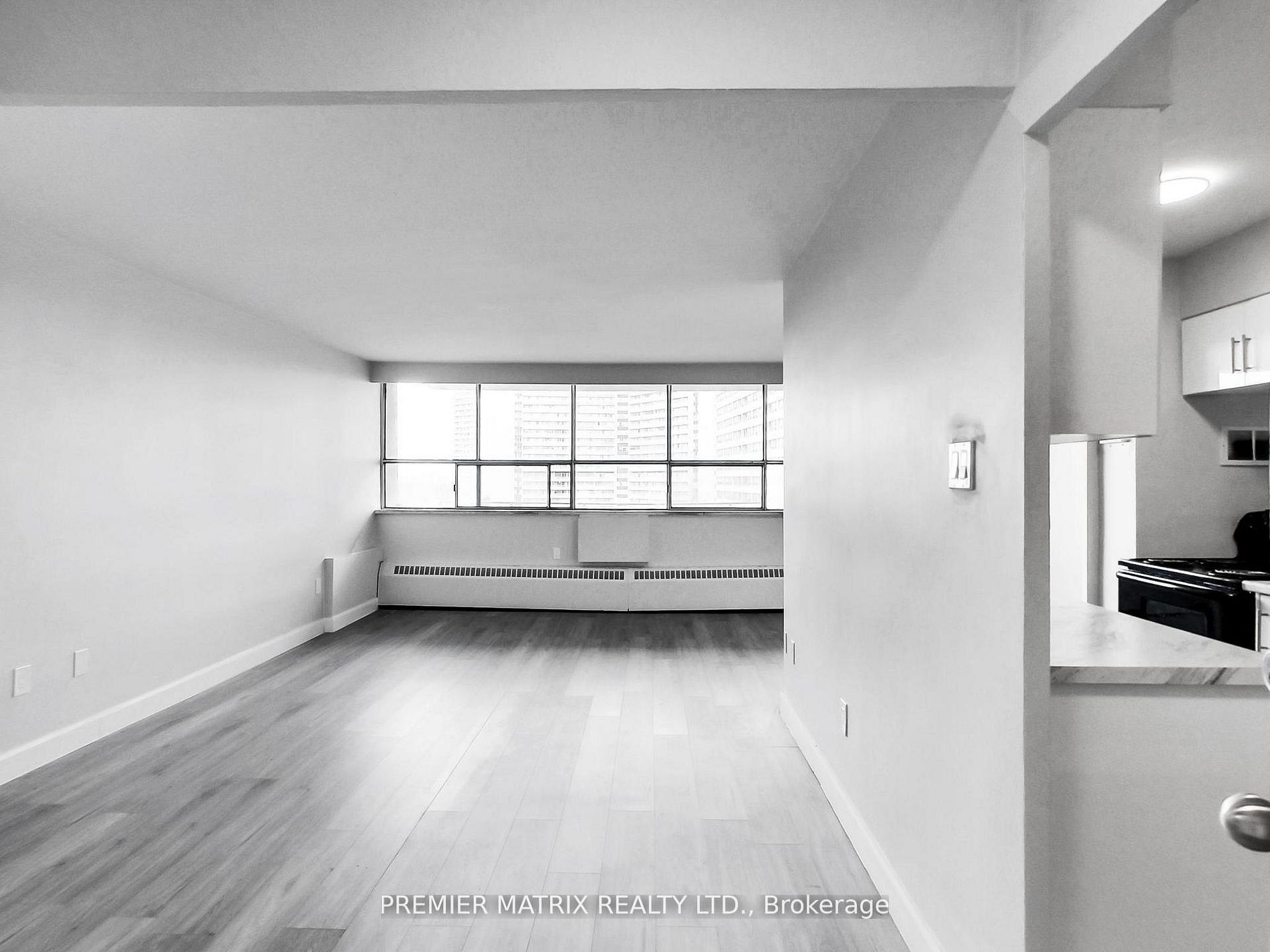 Unit 907 - 65 Thorncliffe Park Drive, Toronto 4