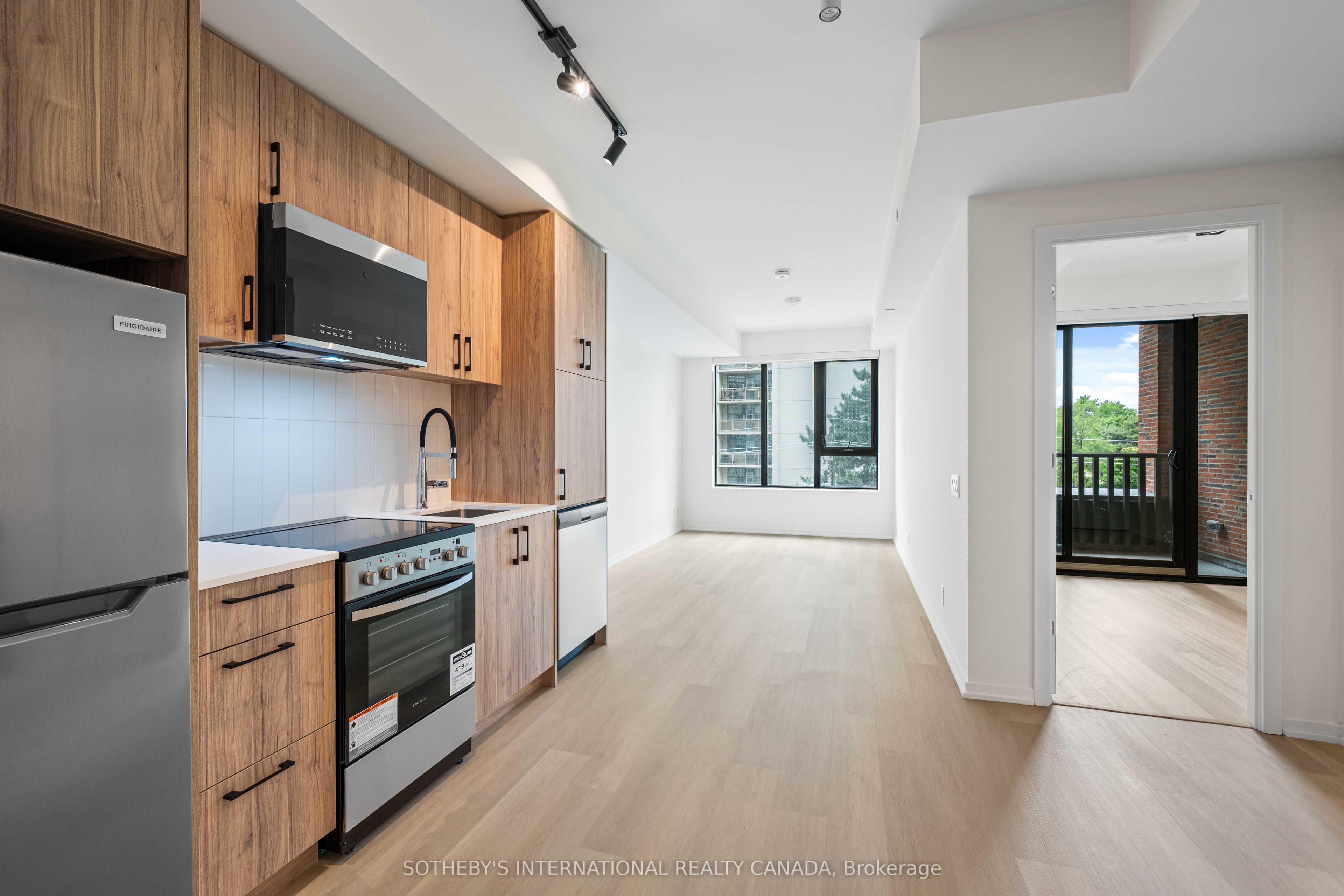 Unit 308 - 109 Erskine Avenue, Toronto 4