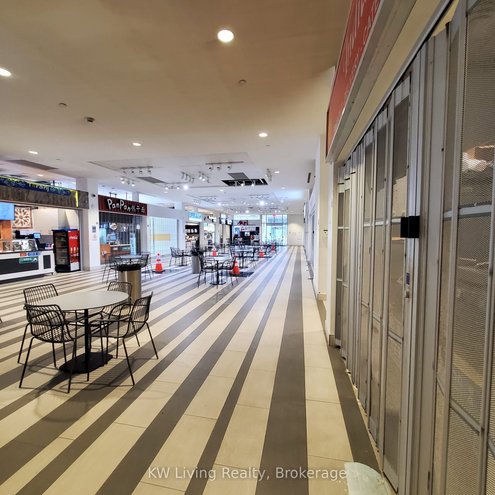 Unit 1509 - 9 Bogert Avenue, North York 4