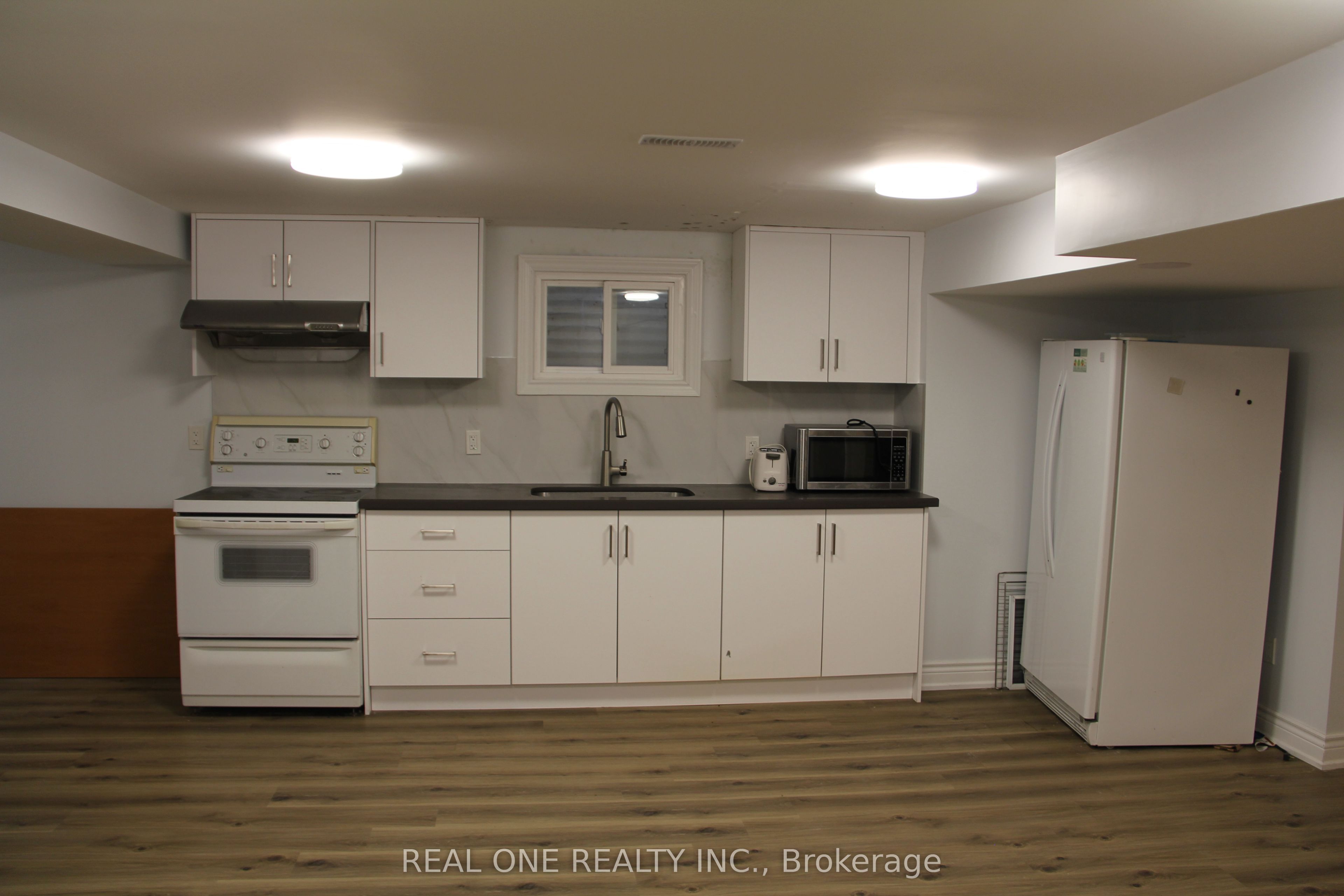 Unit Basement - 243 Kingslake Road, North York 4