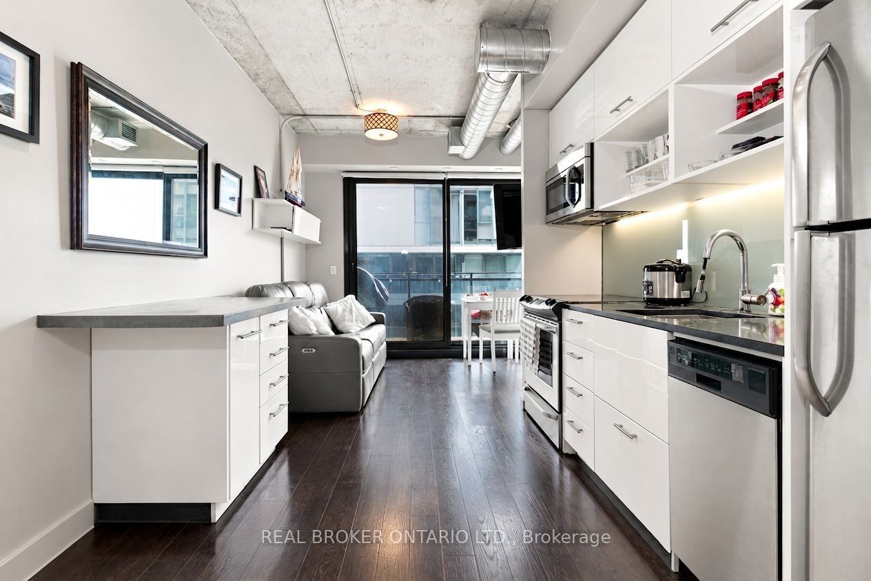 Unit 1206 - 51 Trolley Crescent, Toronto 2