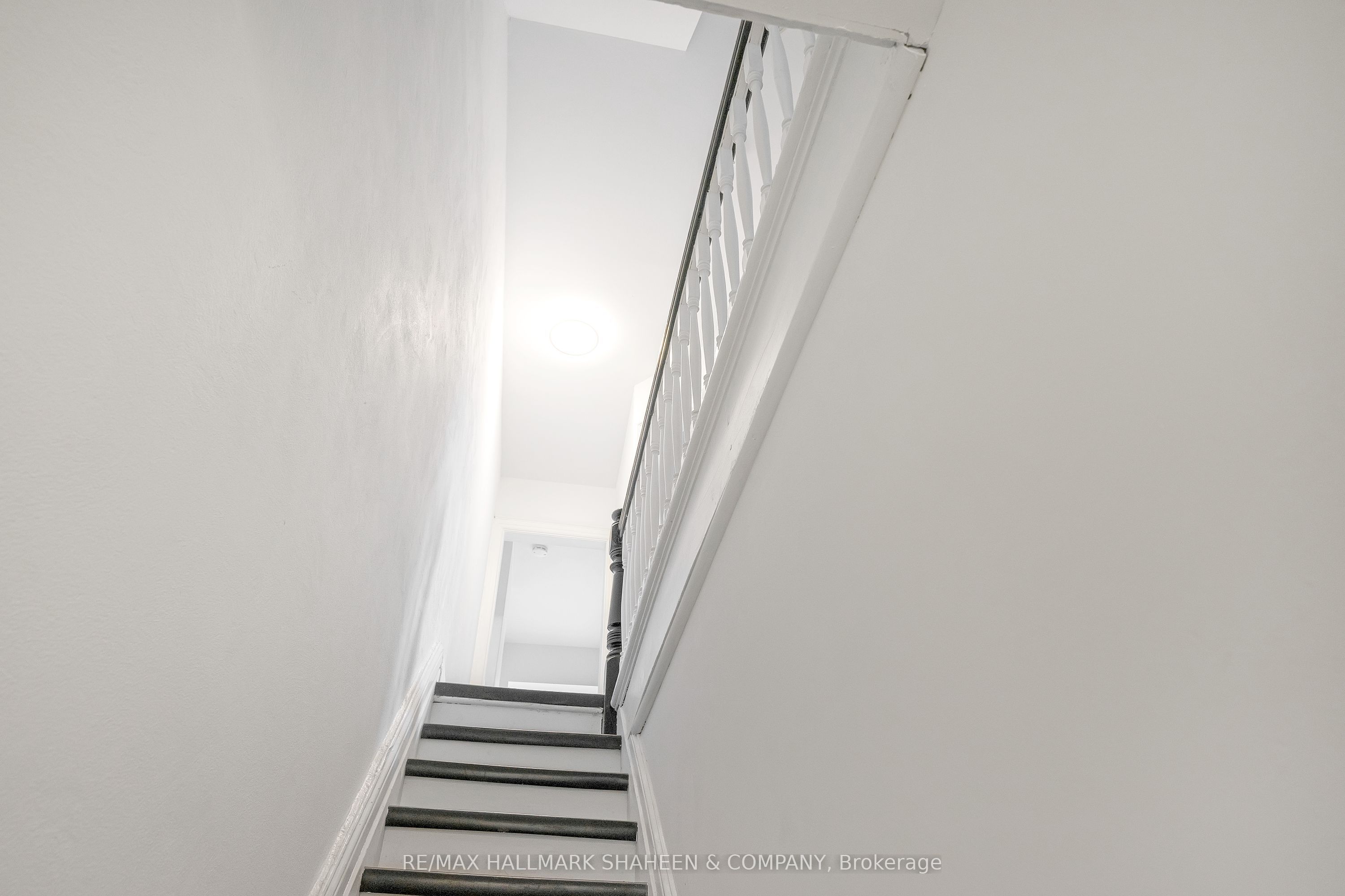 Unit 2nd&3rd - 198 Roxton Road, Toronto 5