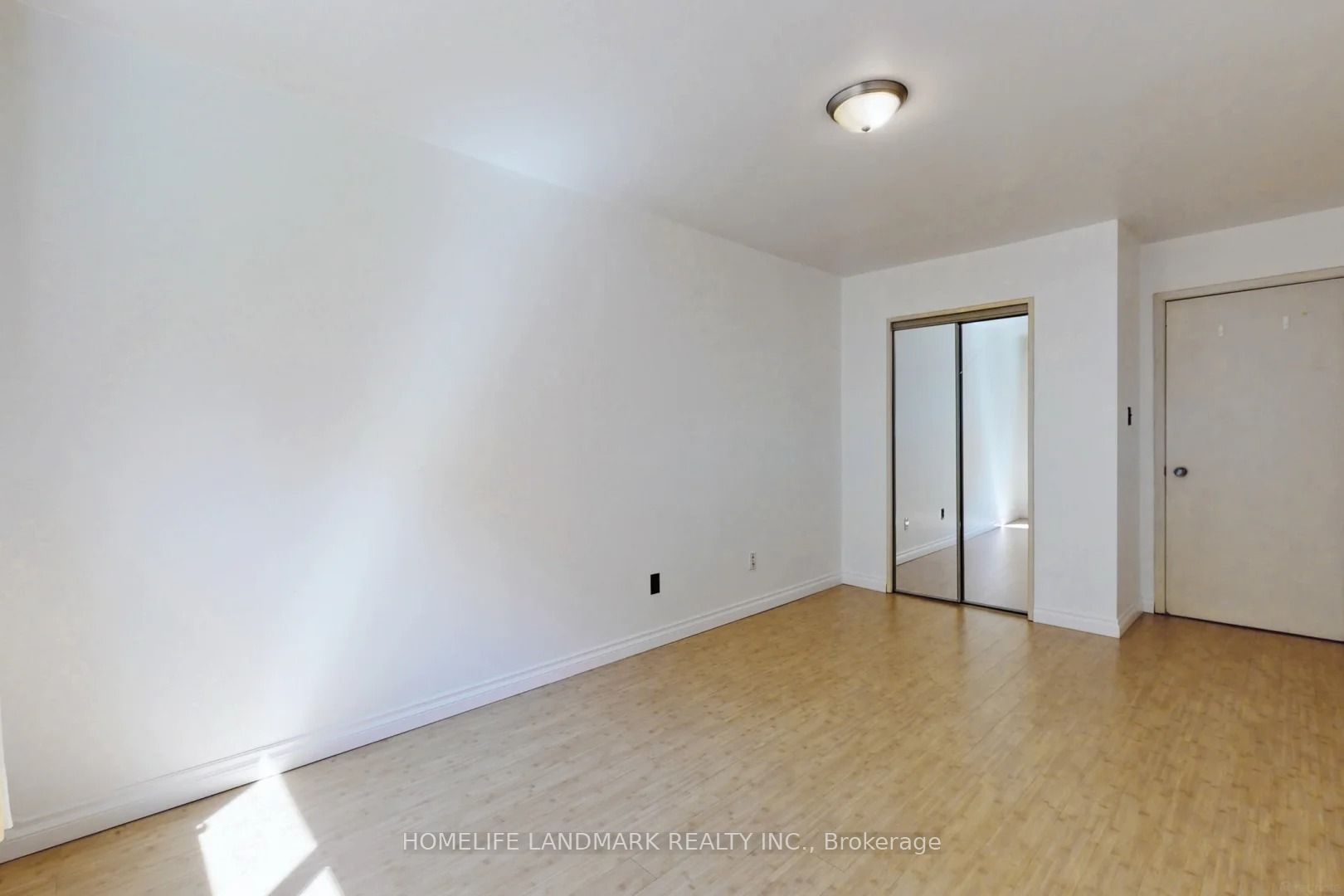 Unit Lower - 137 Angus Drive, North York 3