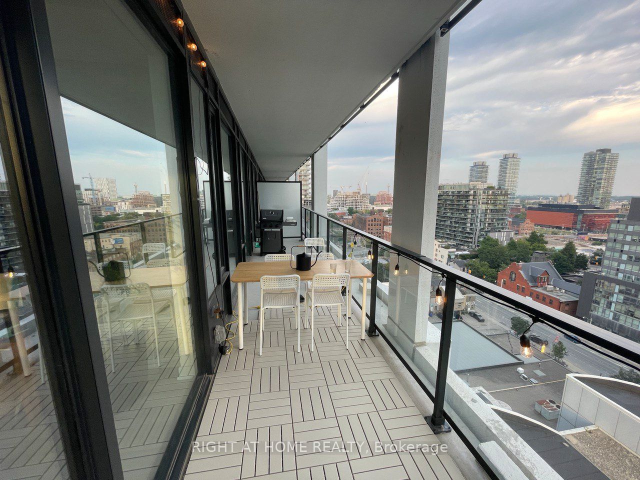 Unit 1308 - 55 Ontario Street, Toronto 5