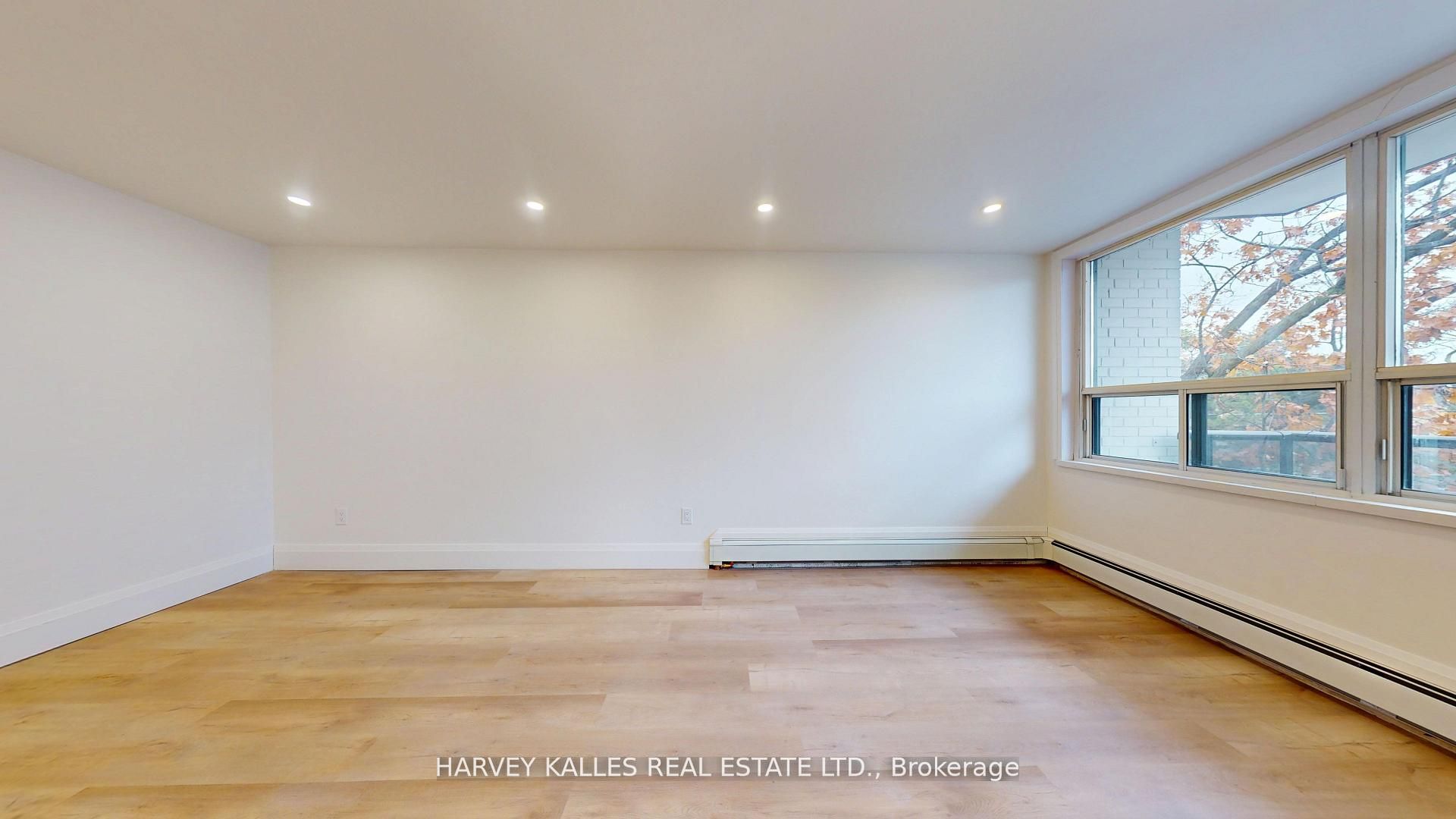 Unit 13 - 1 Marquette Avenue, North York 3
