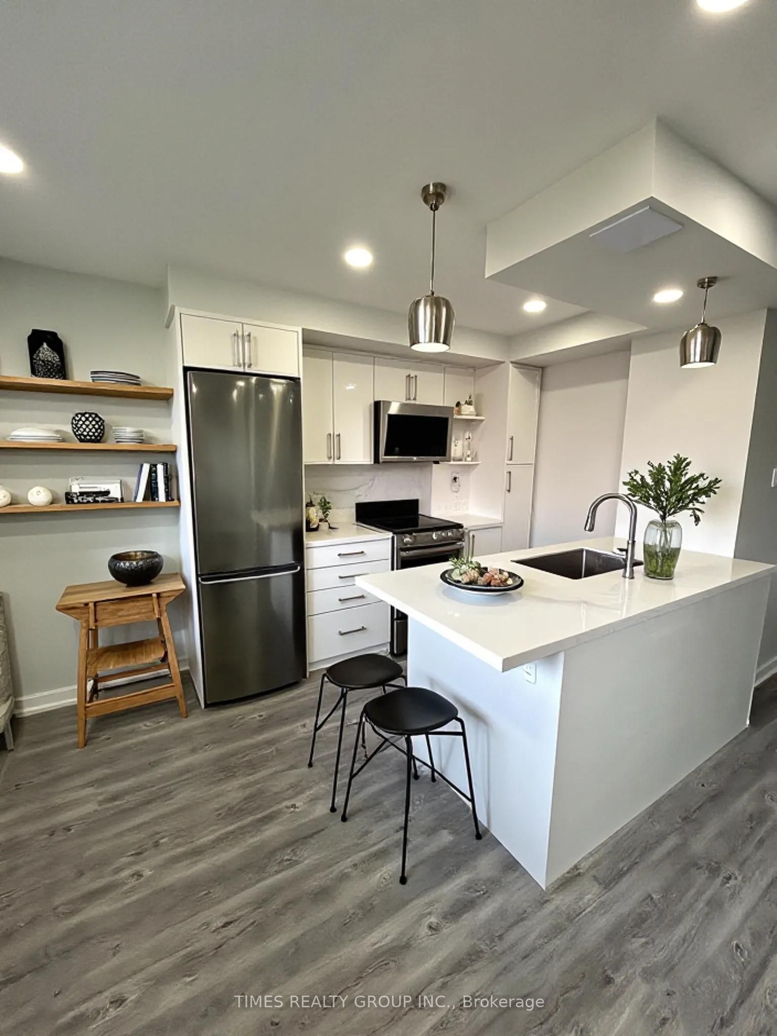 Unit 906 - 15 Walmer Road, Toronto 3