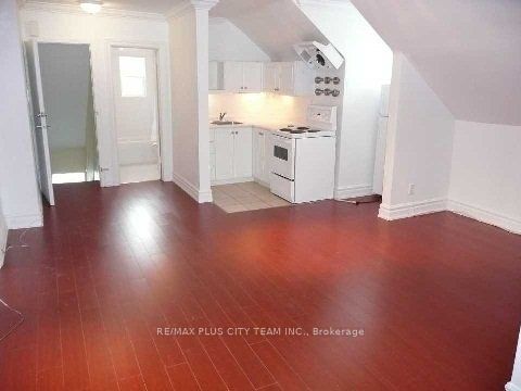 Unit 3 - 1745 Bathurst Street, Toronto 3