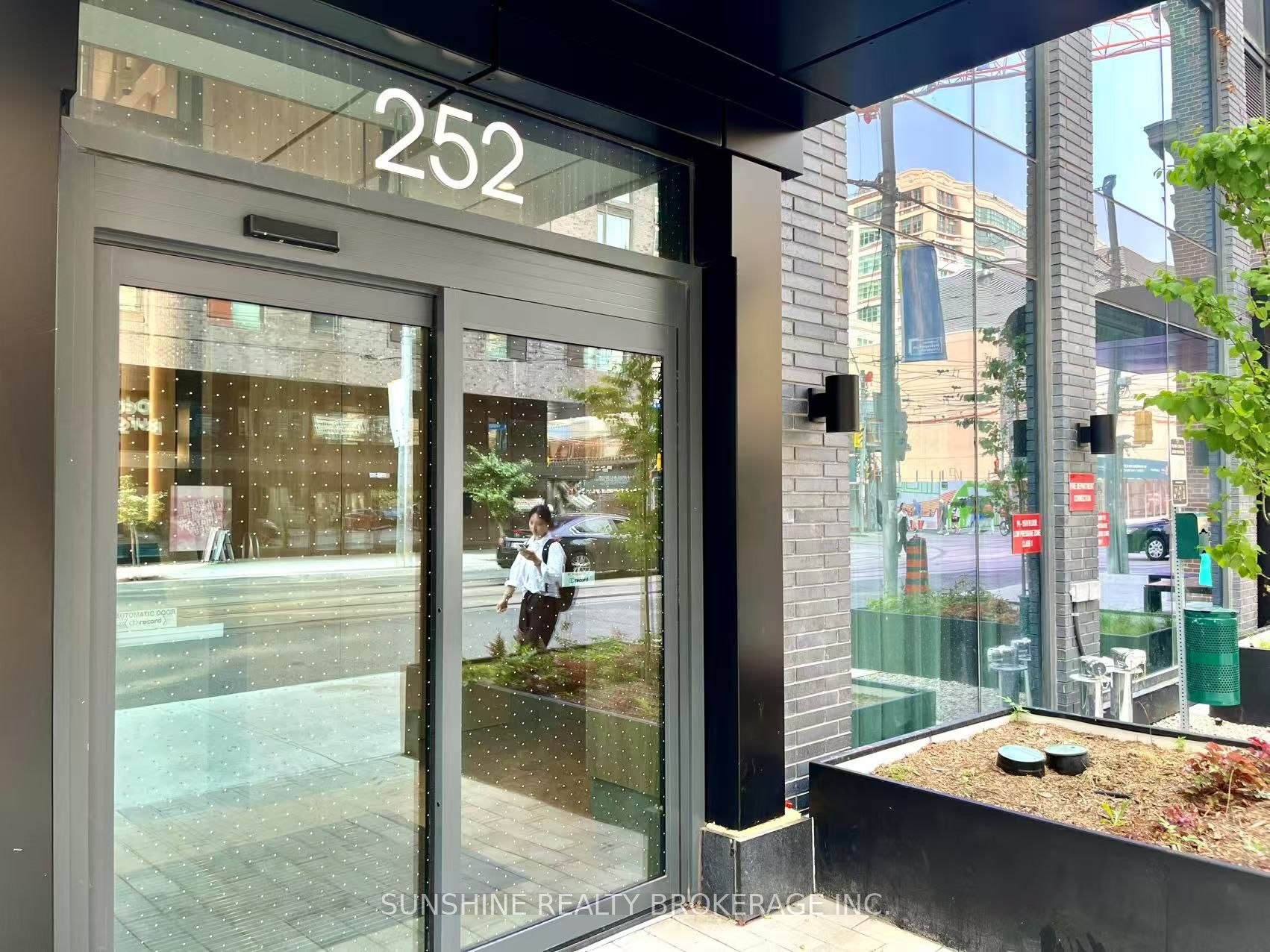 Unit 2101 - 252 Church Street E, Toronto 3