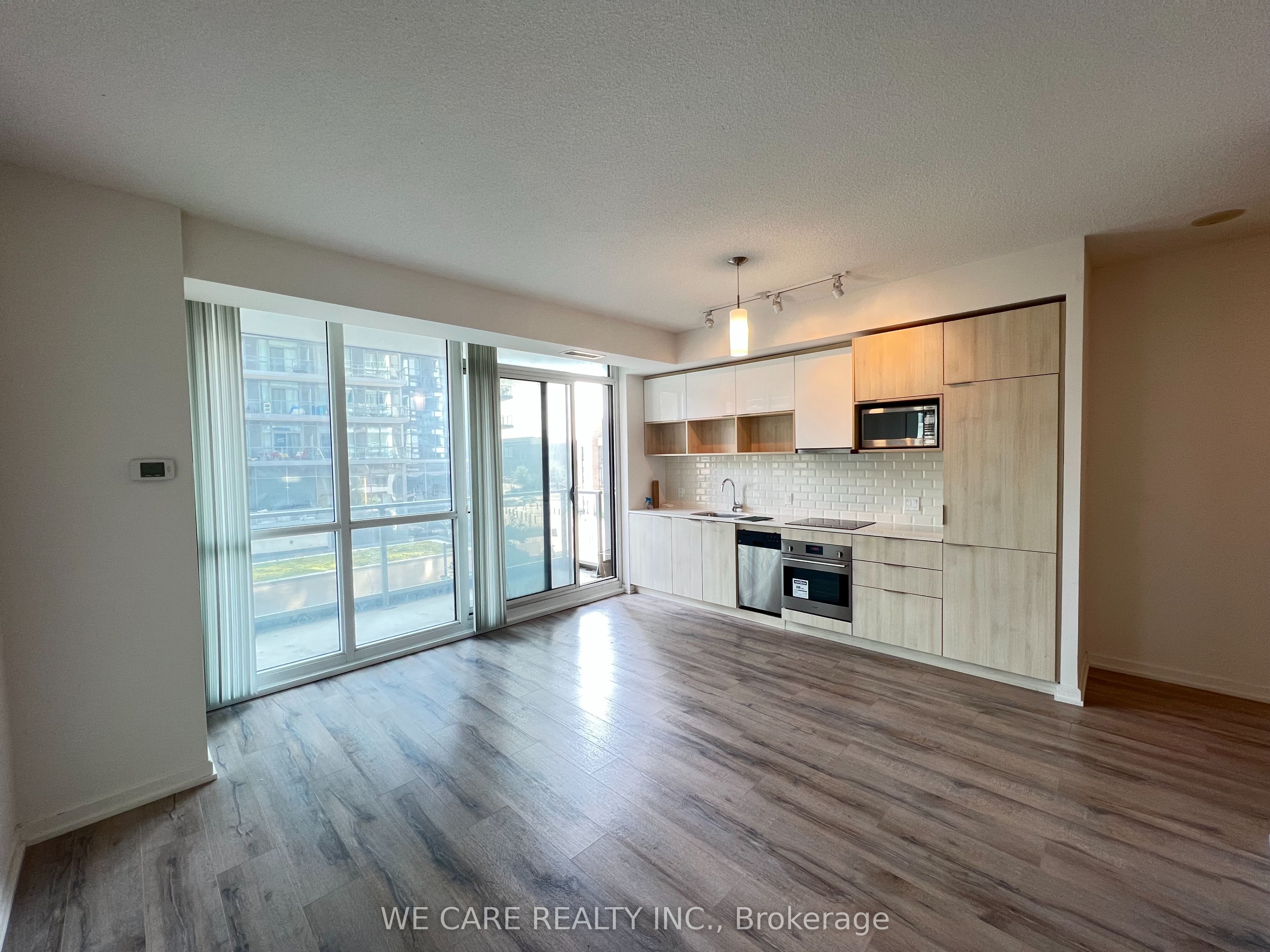 Unit 305 - 52 Forest Manor Road, North York 5