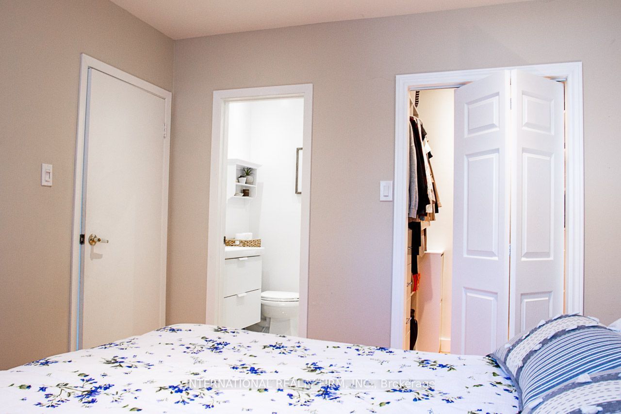 Unit Upper - 77 Elise Terrace, North York 4